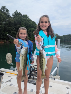 Sisters catch Lake Lanier Spotted Bass